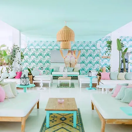 海滩之星伊维萨公寓式酒店 - 仅限成人